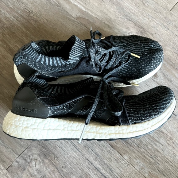 Adidas women’s ultra boost. All black with white soles. Size 8. - Picture 6 of 7